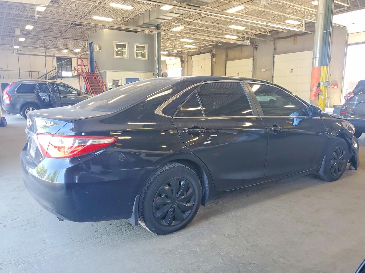 2015 TOYOTA CAMRY LE — снимка 3