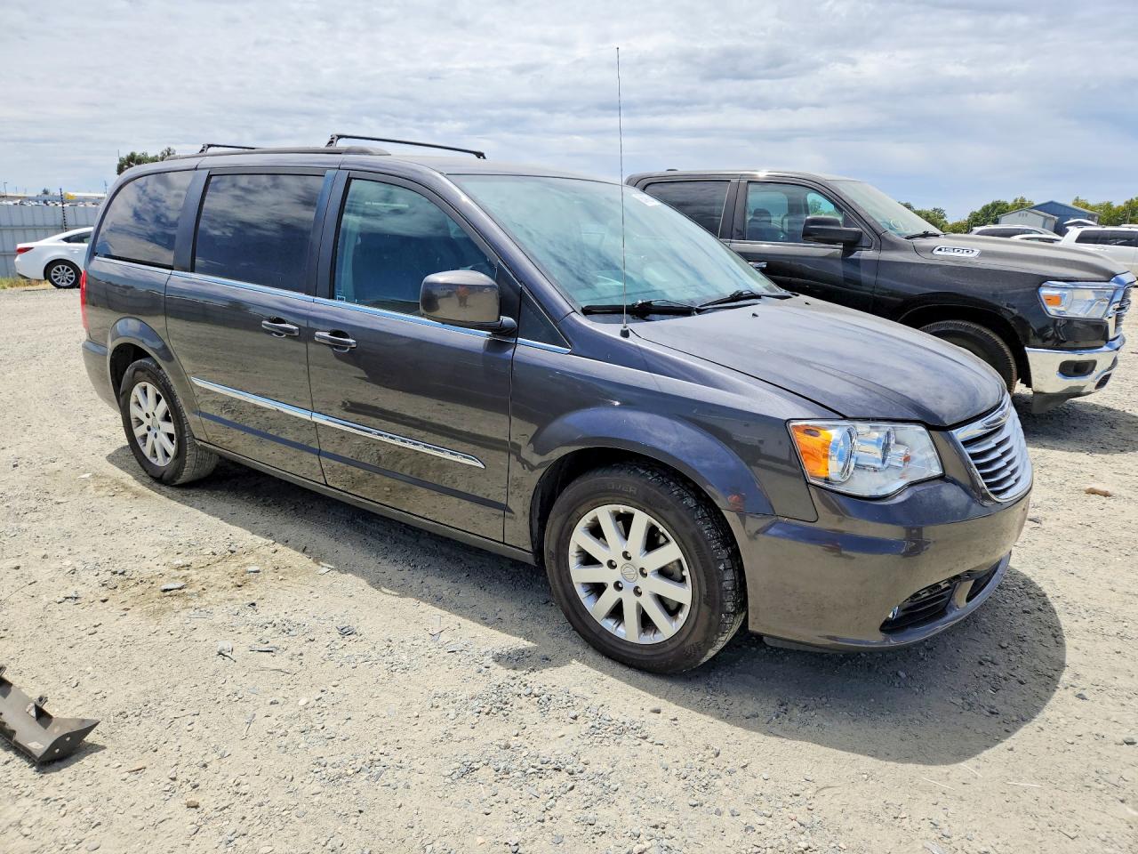 2016 CHRYSLER TOWN & COUNTRY TOURING — снимка 4