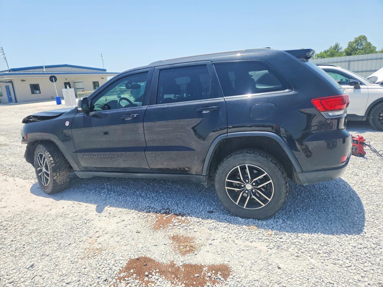 2017 JEEP GRAND CHEROKEE TRAILHAWK — снимка 2