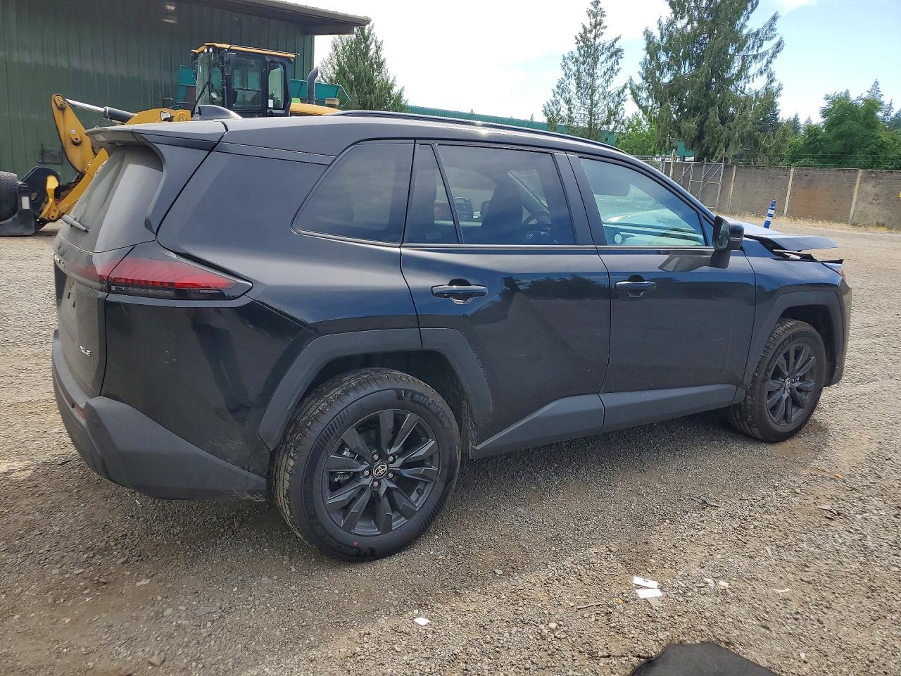 2026 TOYOTA RAV4 XLE PREMIUM — снимка 3