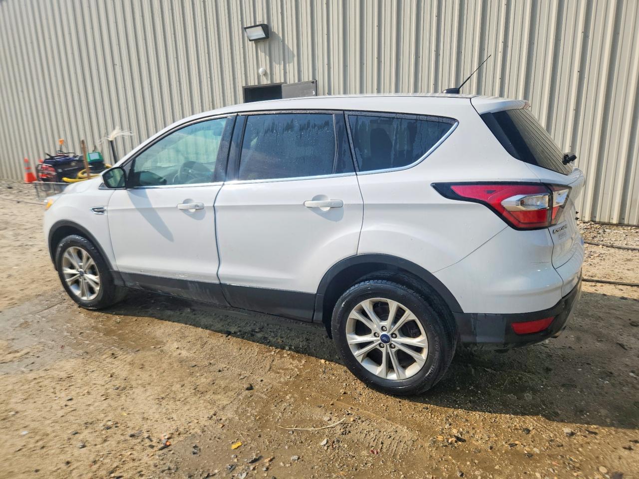 2017 FORD ESCAPE SE — снимка 2