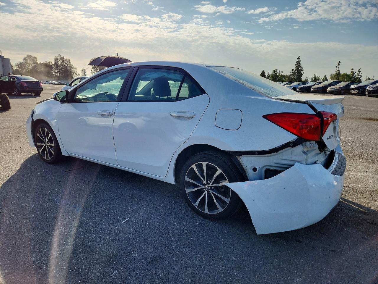2017 TOYOTA COROLLA SE — снимка 2