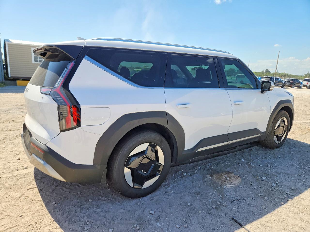 2025 KIA EV9 WIND — снимка 3