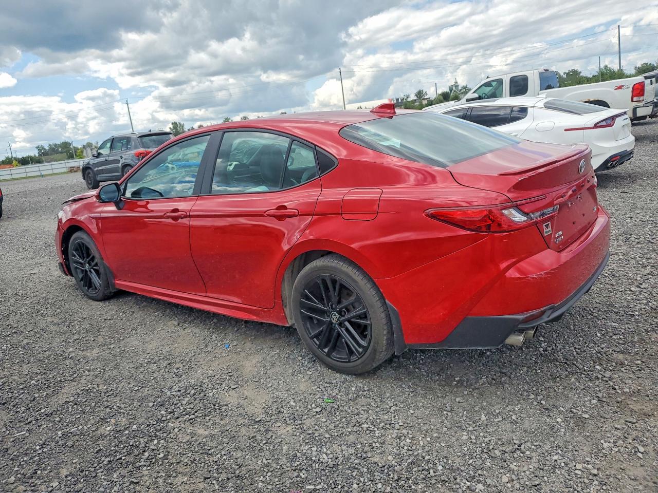 2025 TOYOTA CAMRY SE — снимка 2