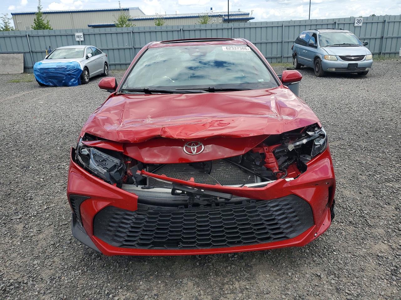 2025 TOYOTA CAMRY SE — снимка 5