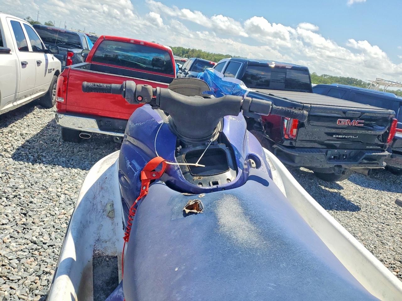 2001 YAMAHA JET SKI — photo 5