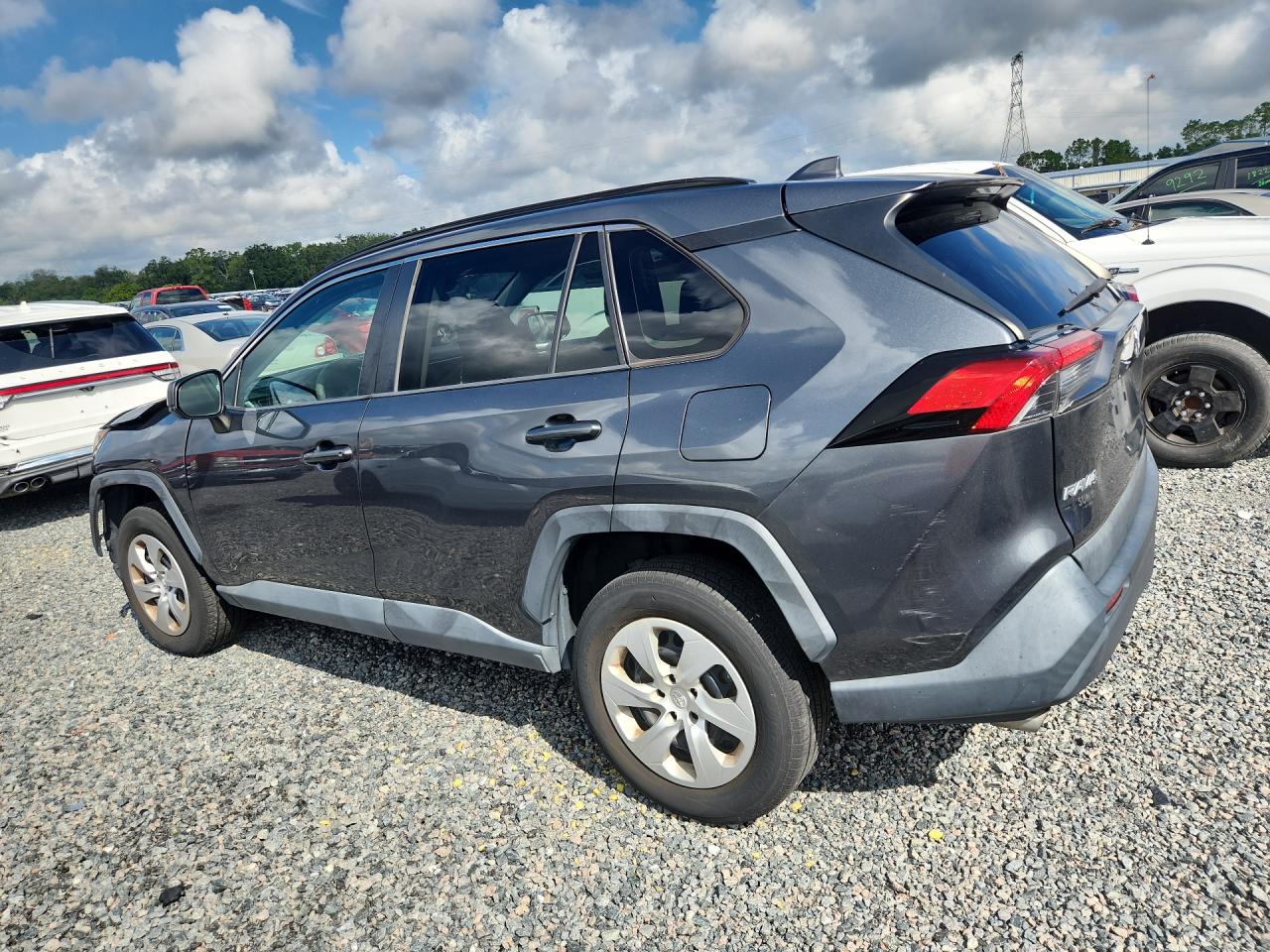2019 TOYOTA RAV4 LE — снимка 2