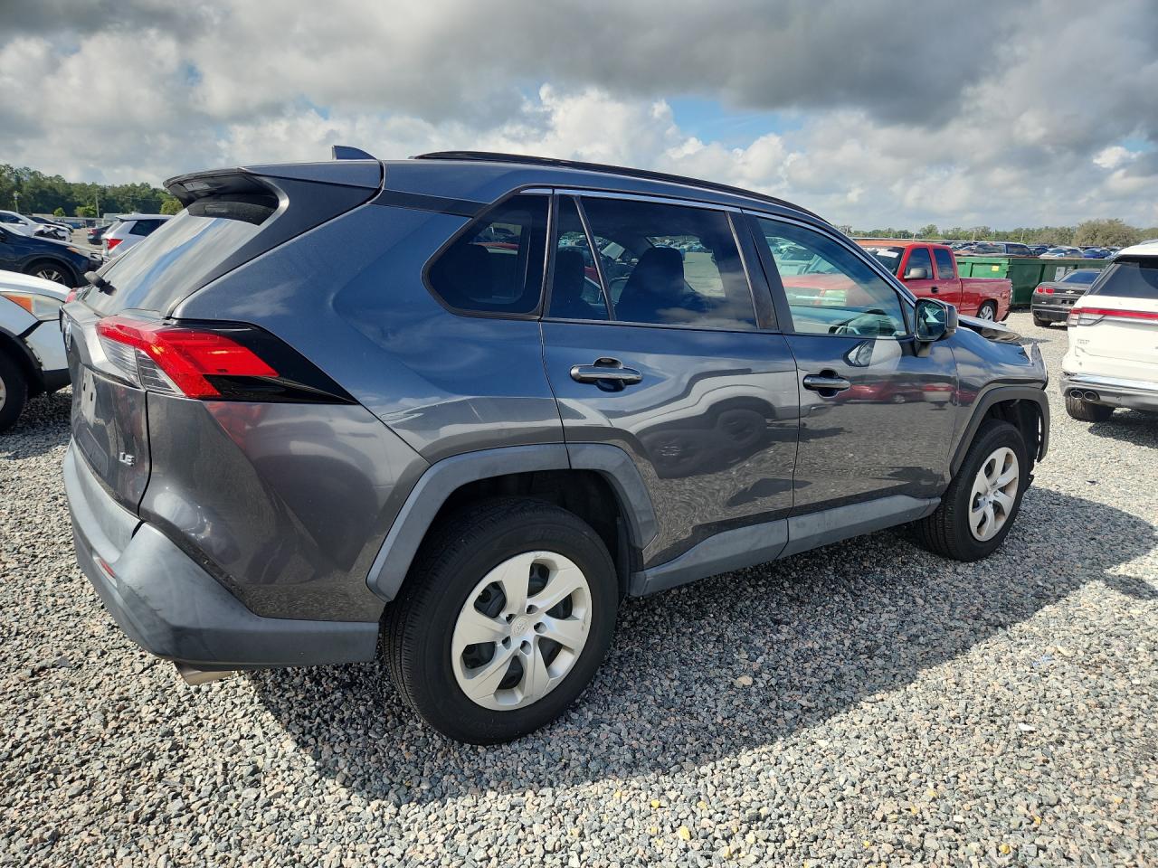 2019 TOYOTA RAV4 LE — снимка 3
