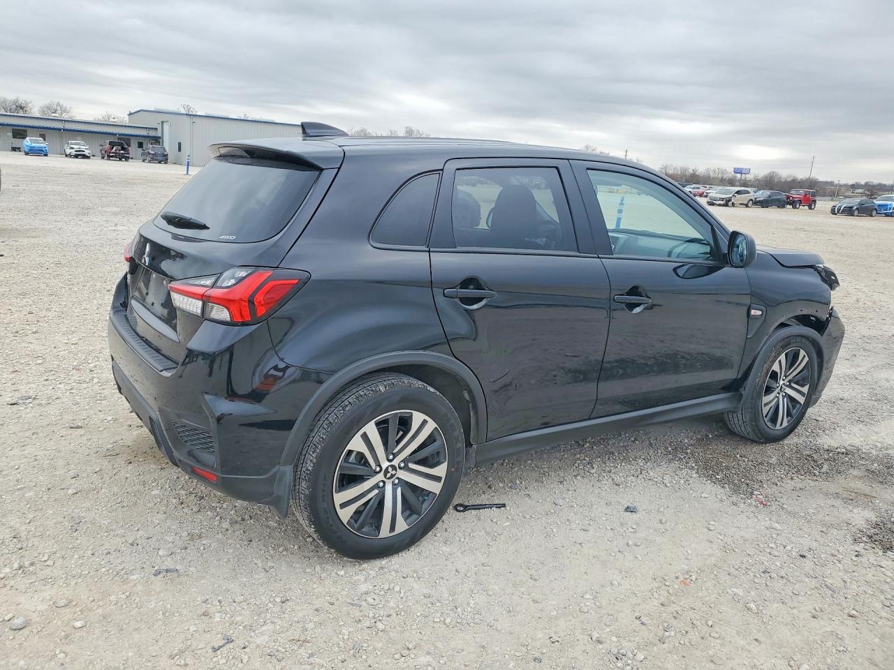 2026 MITSUBISHI OUTLANDER SPORT — снимка 3