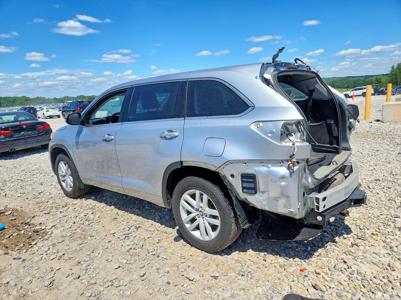 2016 TOYOTA HIGHLANDER LE — снимка 2