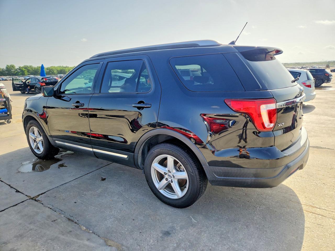 2019 FORD EXPLORER XLT — снимка 2