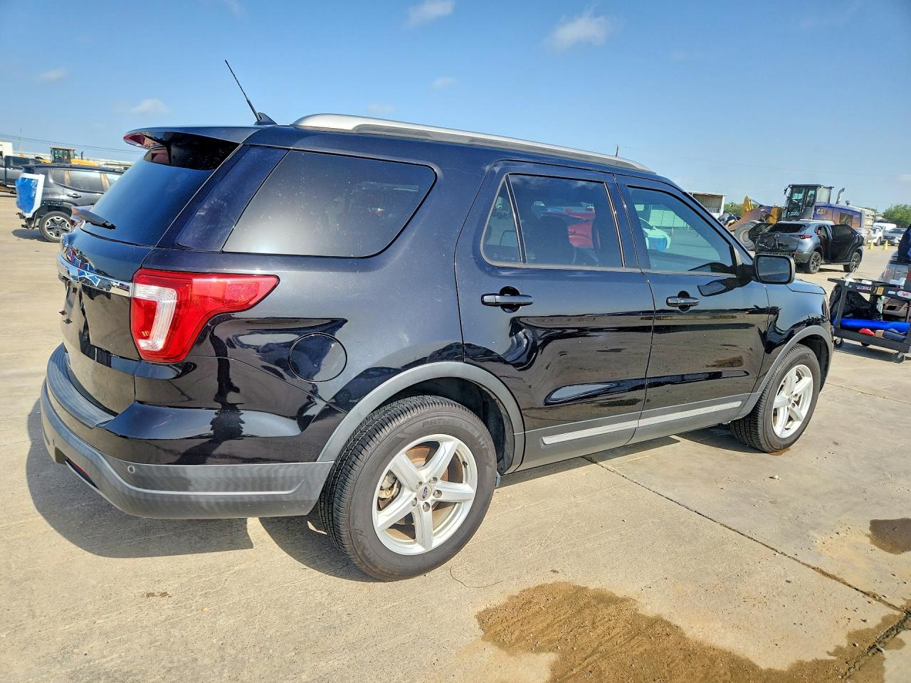 2019 FORD EXPLORER XLT — снимка 3