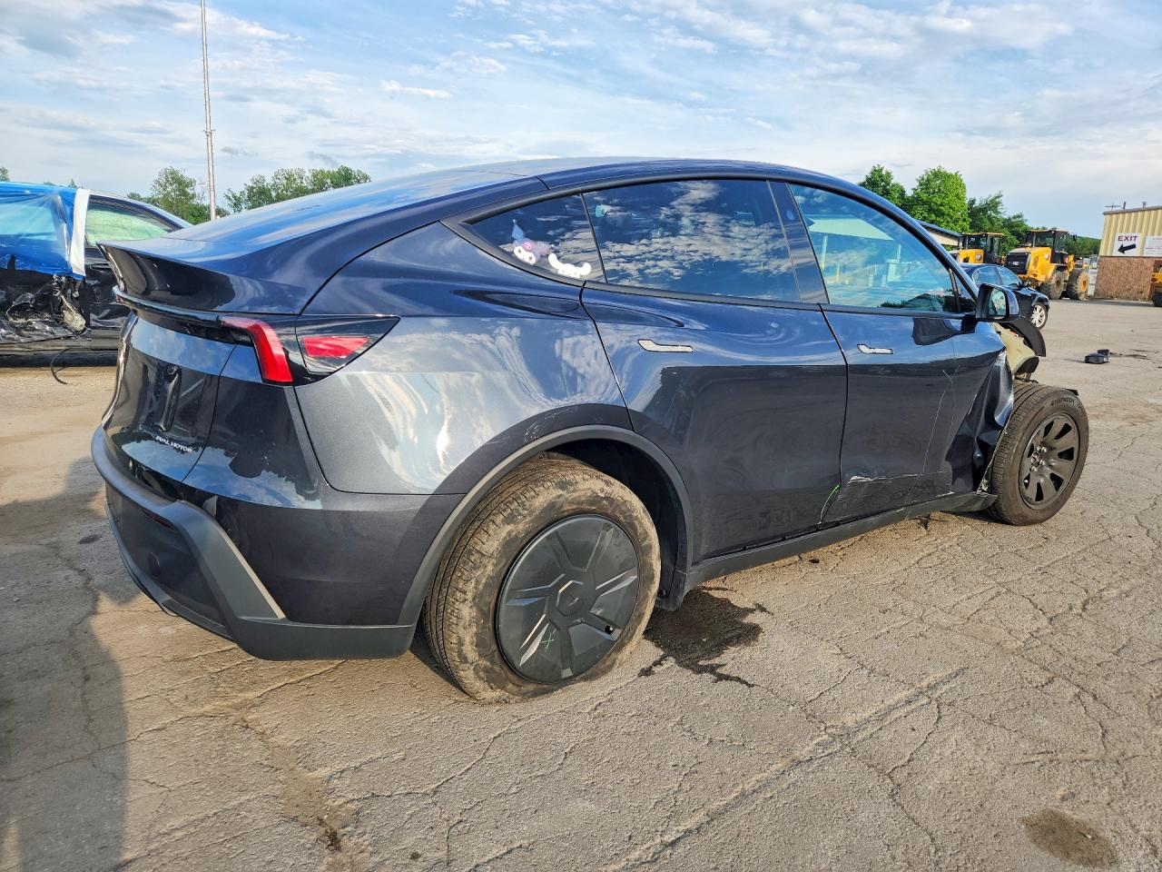 2026 TESLA MODEL Y — снимка 3