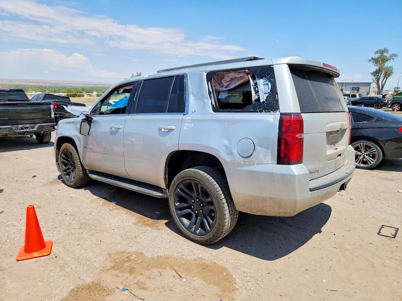 2017 CHEVROLET TAHOE K1500 LT — снимка 2