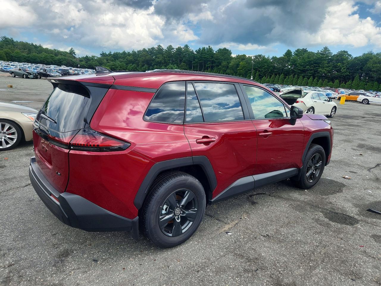2026 TOYOTA RAV4 LE — снимка 3