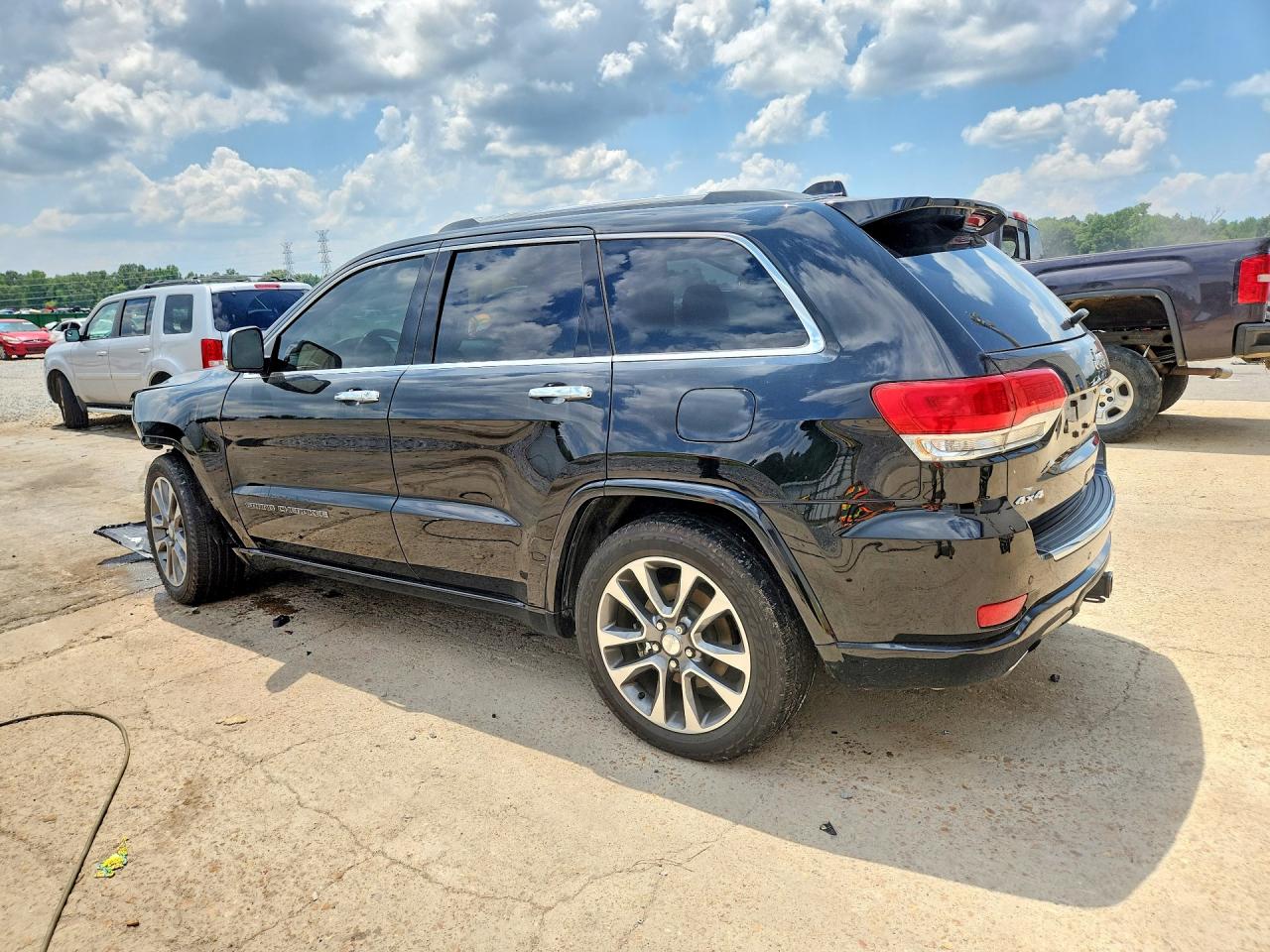 2017 JEEP GRAND CHEROKEE OVERLAND — снимка 2