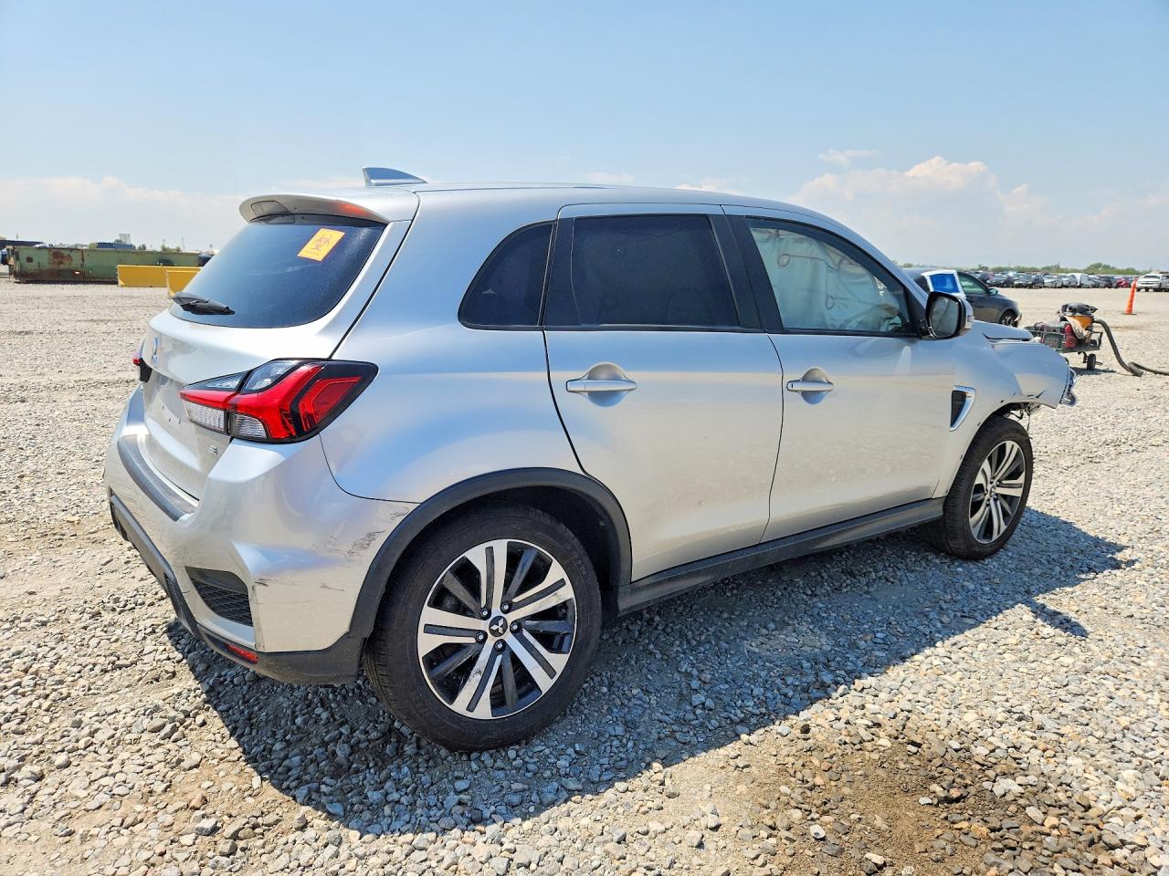 2023 MITSUBISHI OUTLANDER SPORT S/SE — снимка 3