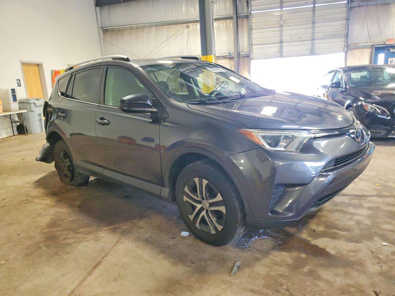 2018 TOYOTA RAV4 LE — снимка 4