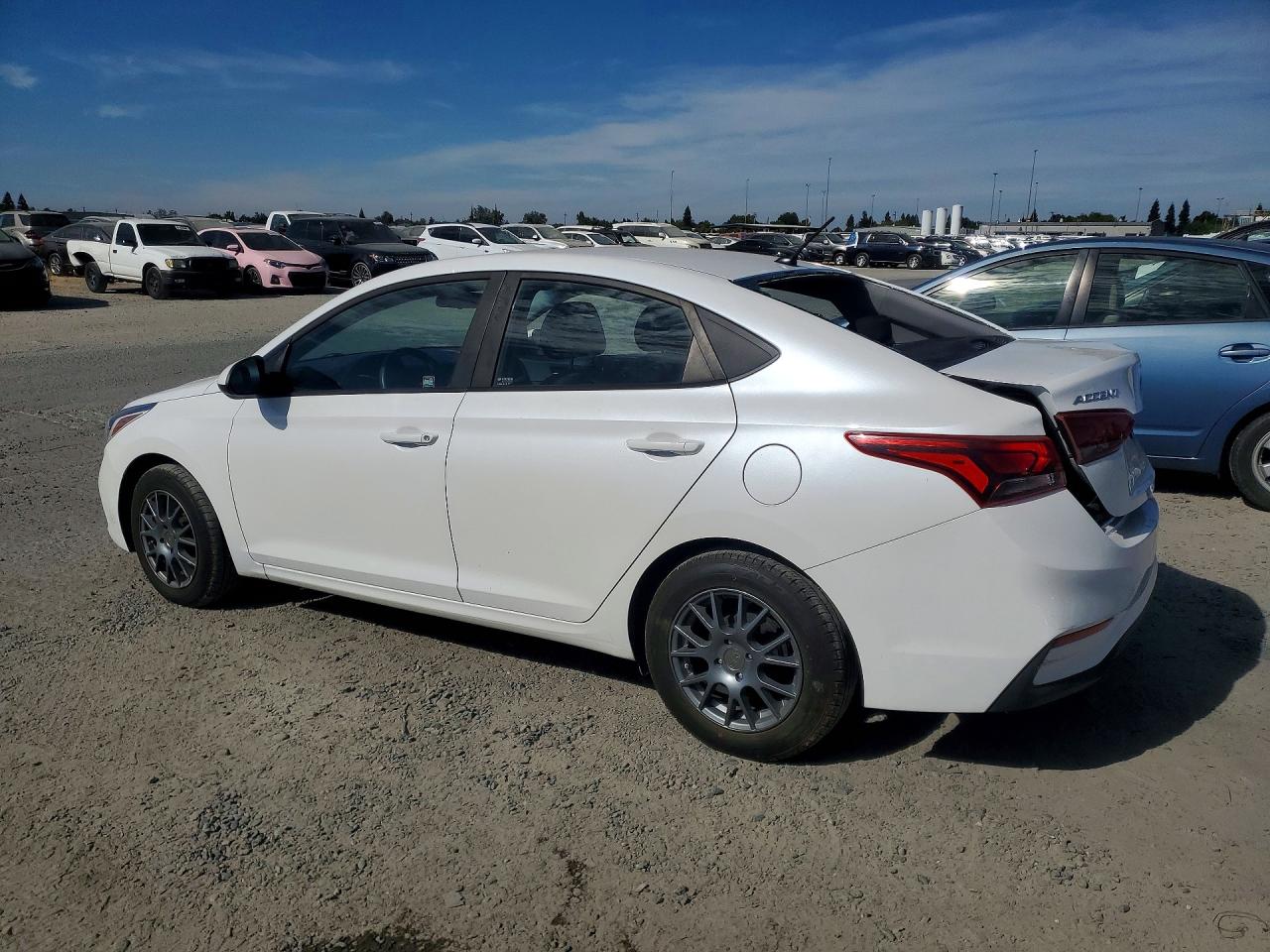 2019 HYUNDAI ACCENT SE — снимка 2