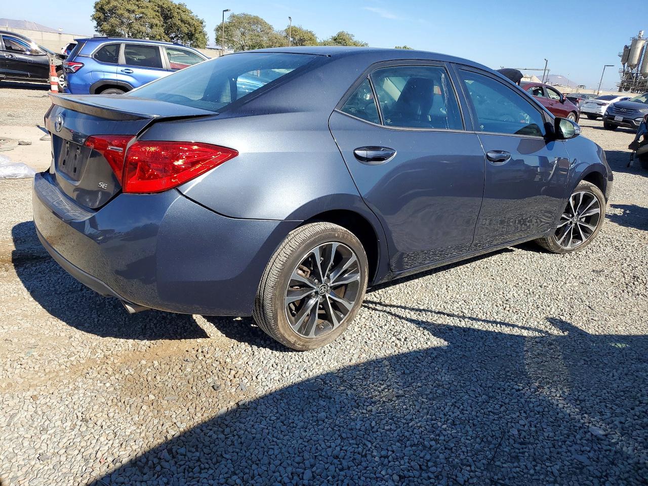 2017 TOYOTA COROLLA SE — снимка 3