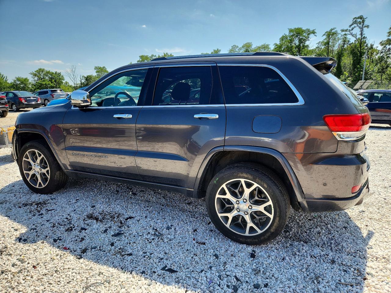 2020 JEEP GRAND CHEROKEE OVERLAND — снимка 2