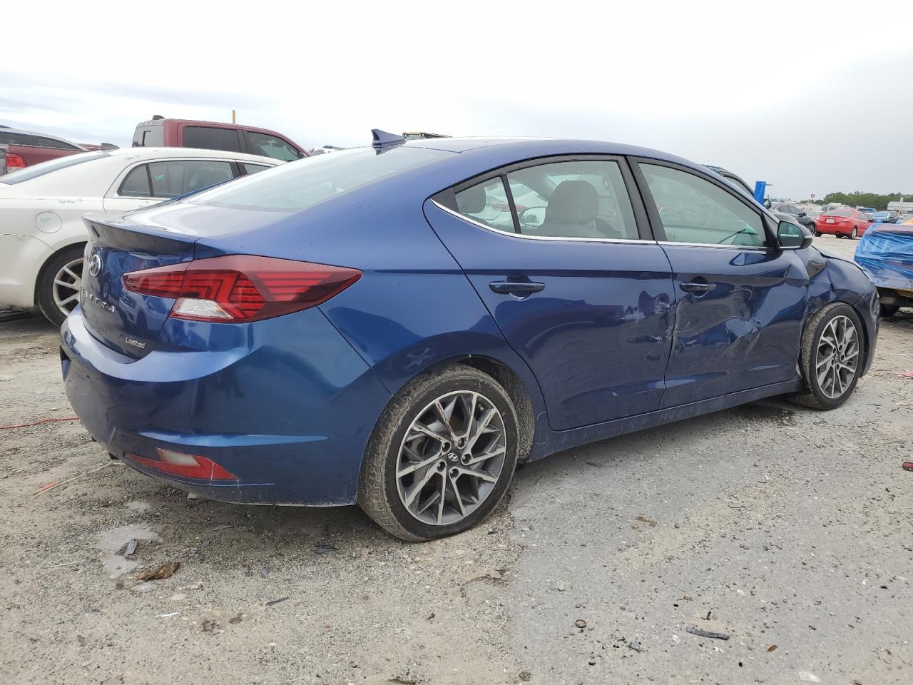 2020 HYUNDAI ELANTRA SEL — снимка 3