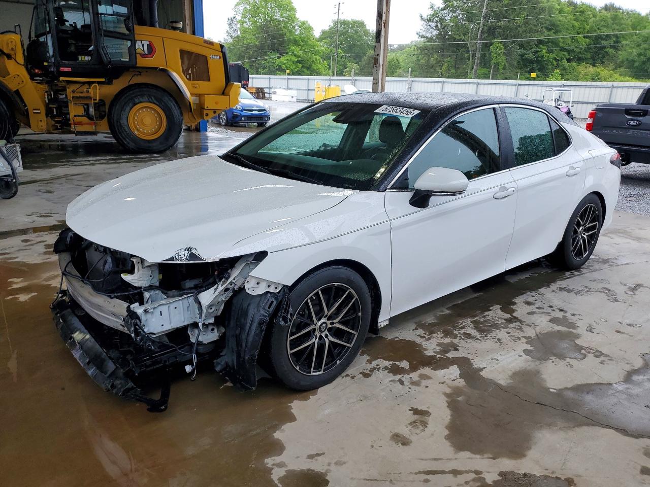 2018 TOYOTA CAMRY LE