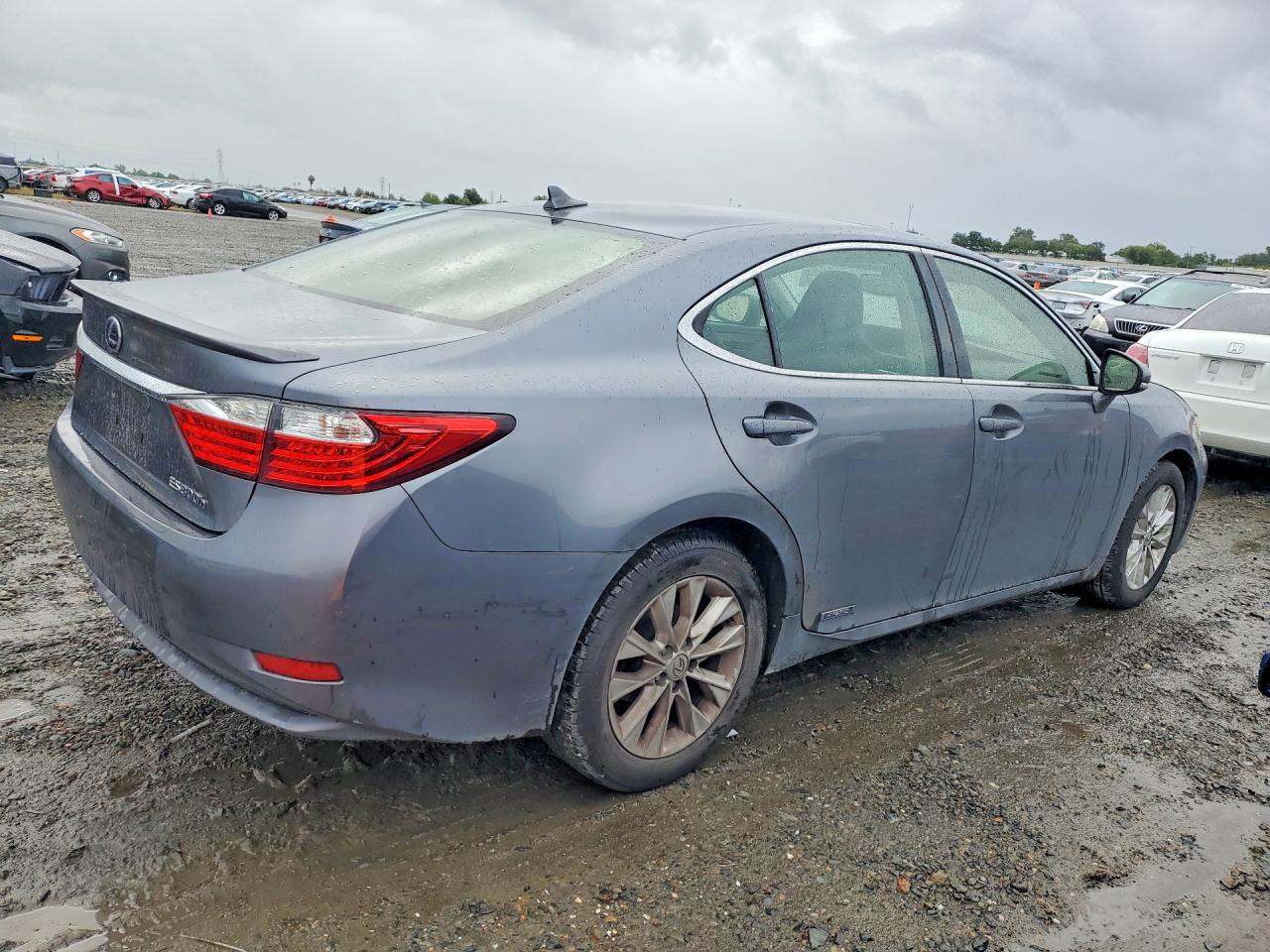 2013 LEXUS ES 300H — снимка 3