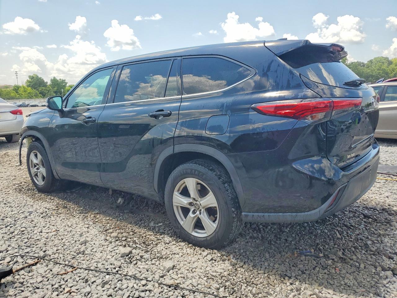 2020 TOYOTA HIGHLANDER LE — снимка 2