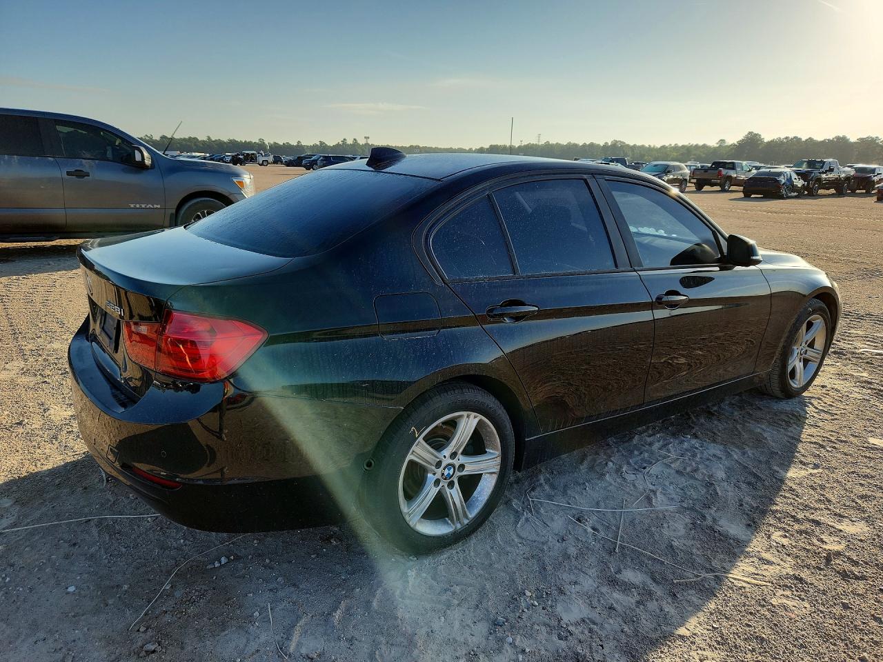 2014 BMW 328 I — снимка 3