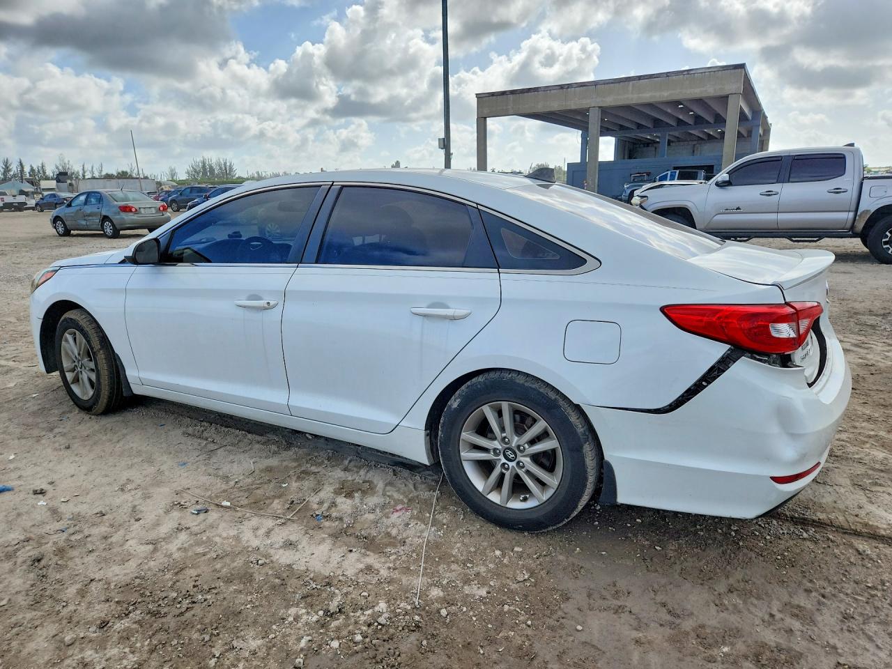 2015 HYUNDAI SONATA SE — снимка 2