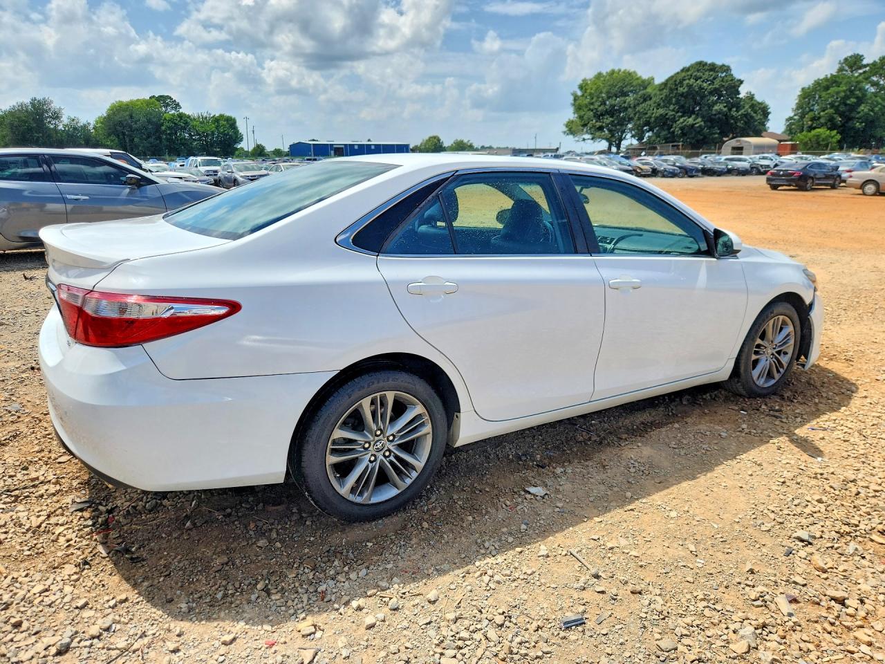 2017 TOYOTA CAMRY SE — снимка 3