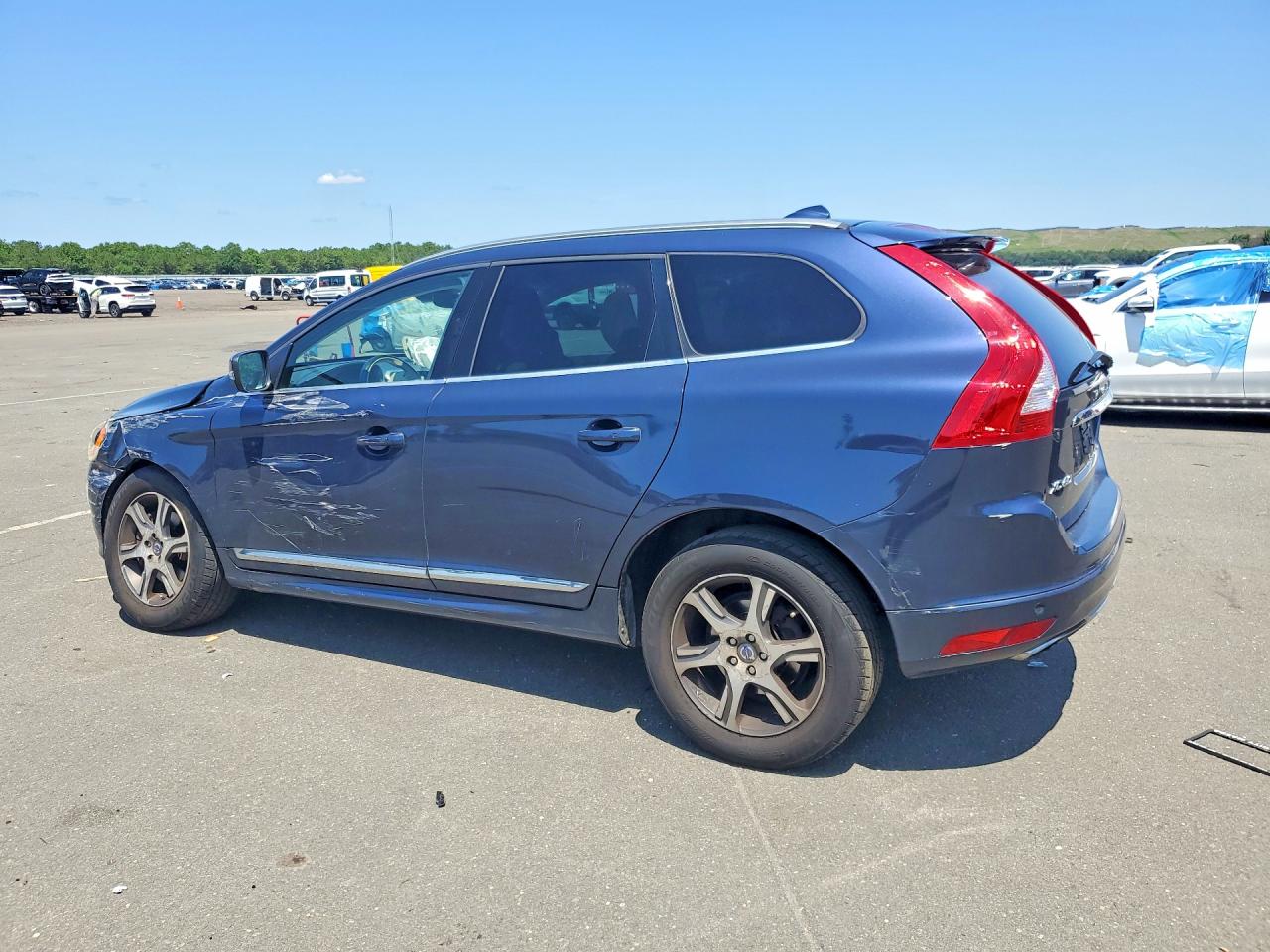 2015 VOLVO XC60 T6 PREMIER — снимка 2