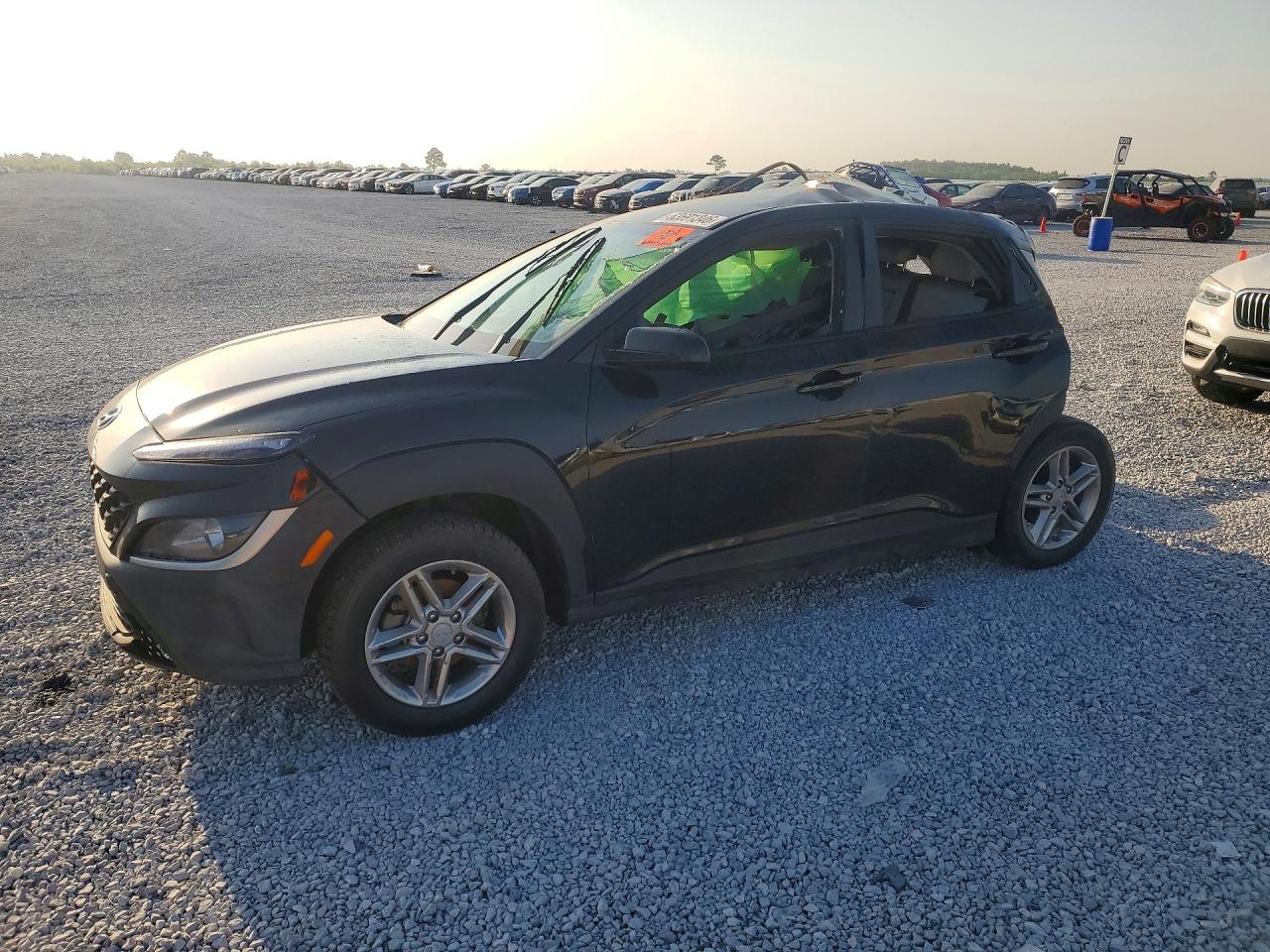 2022 HYUNDAI KONA SE