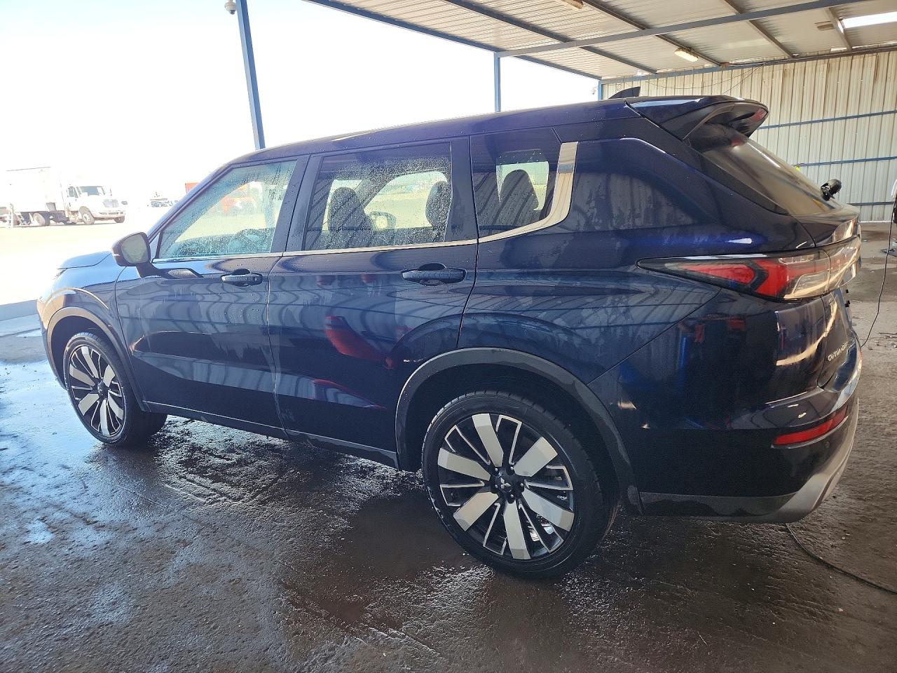 2025 MITSUBISHI OUTLANDER SE — снимка 2