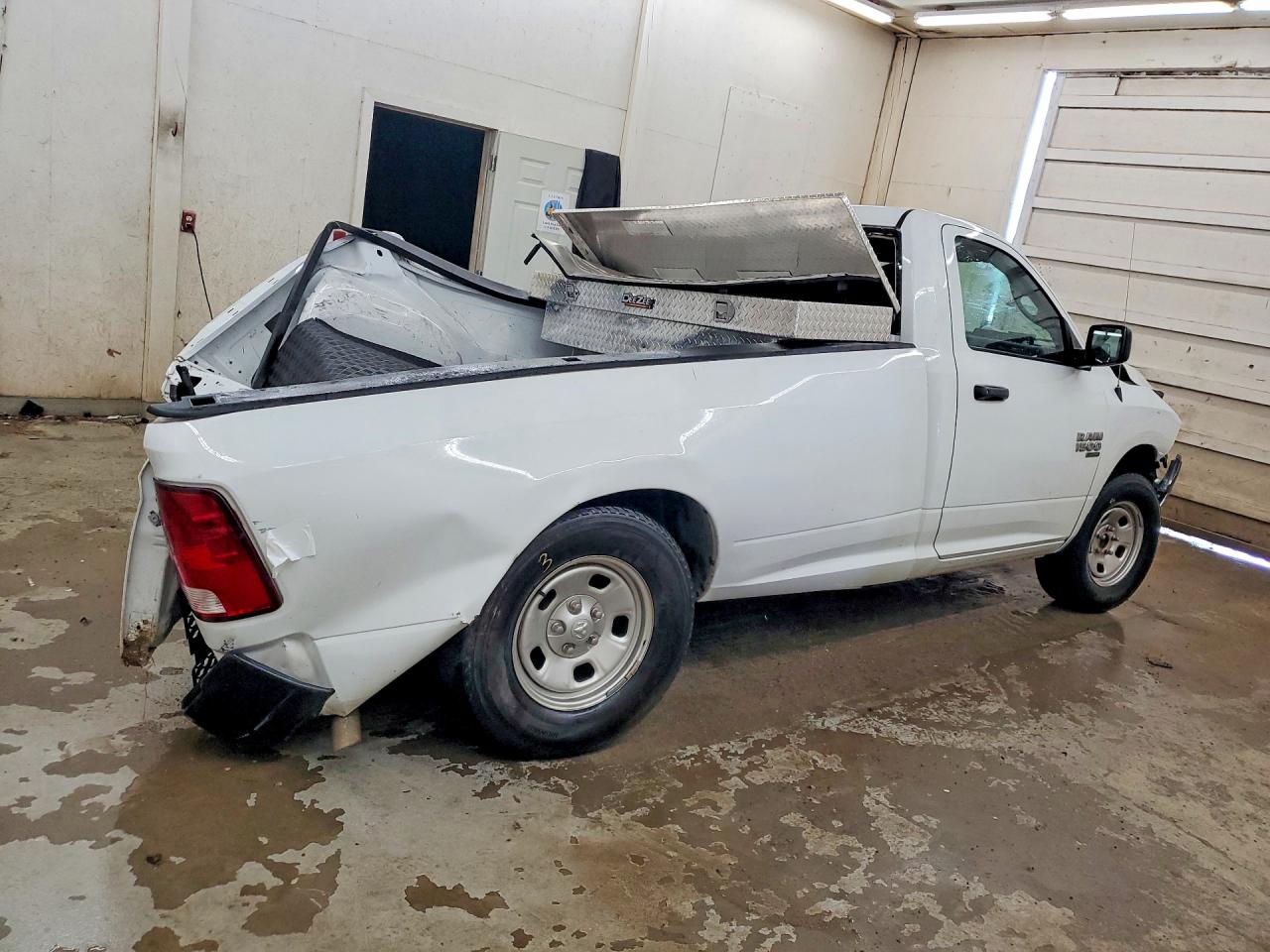 2023 RAM 1500 CLASSIC TRADESMAN — снимка 3