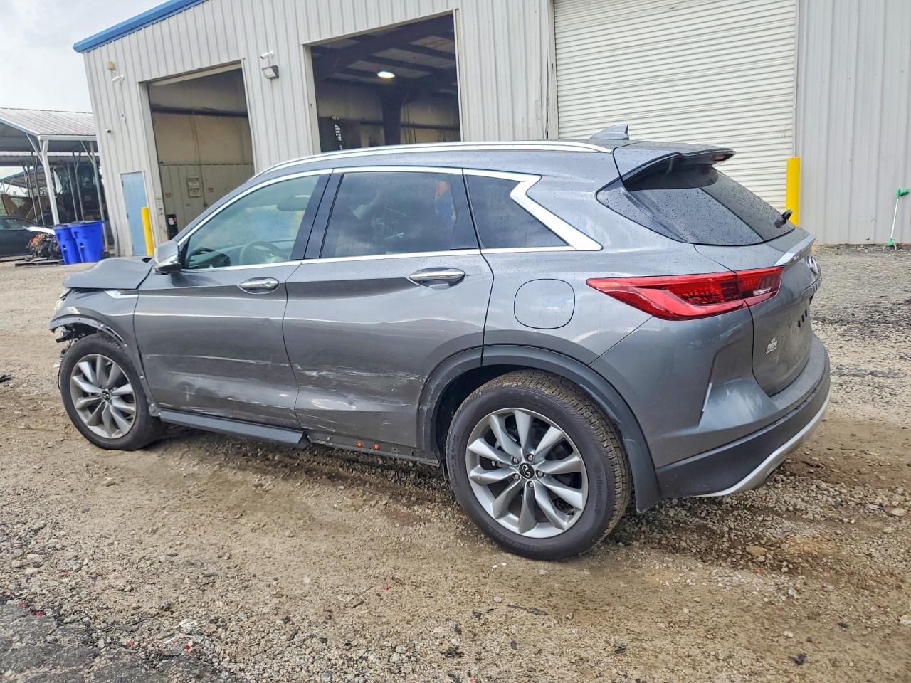 2021 INFINITI QX50 ESSENTIAL — снимка 2