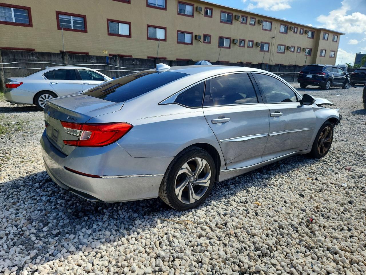 2018 HONDA ACCORD EX — снимка 3