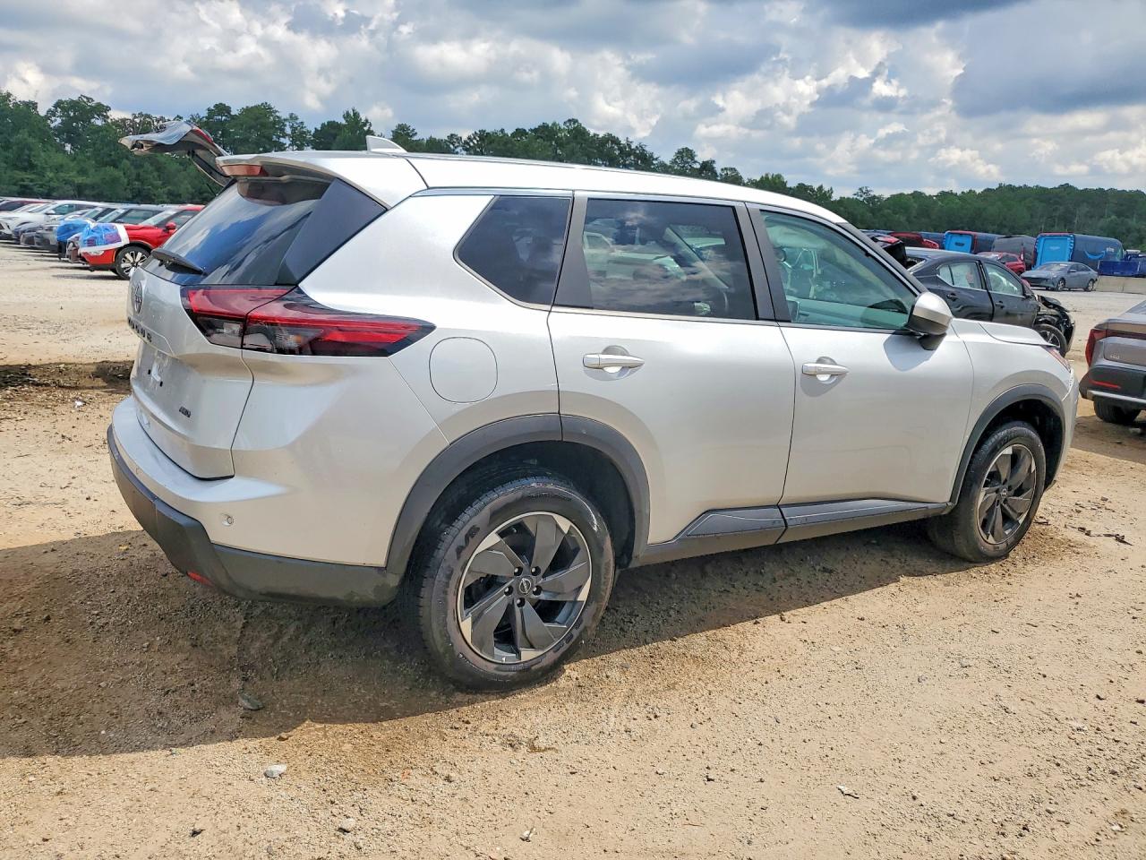 2025 NISSAN ROGUE SV — снимка 3