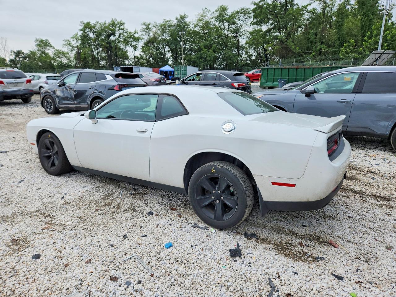 2017 DODGE CHALLENGER SXT — снимка 2