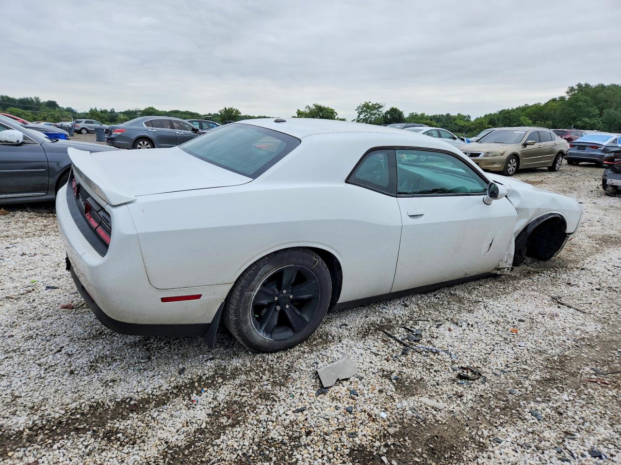 2017 DODGE CHALLENGER SXT — снимка 3
