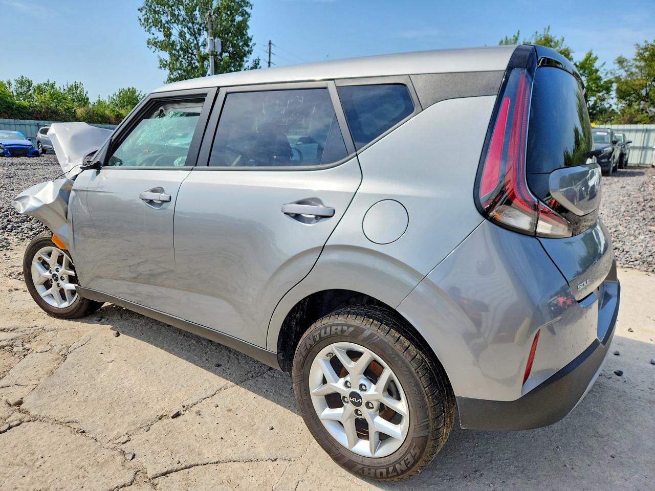 2025 KIA SOUL LX — снимка 2
