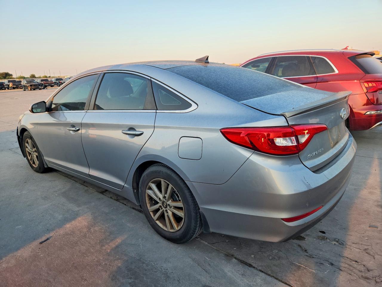 2015 HYUNDAI SONATA SE — снимка 2