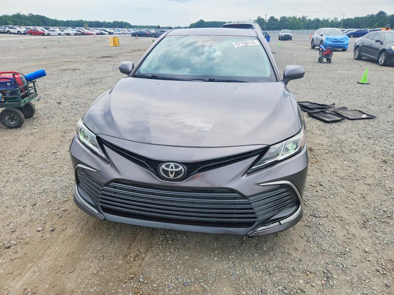 2021 TOYOTA CAMRY LE — снимка 5
