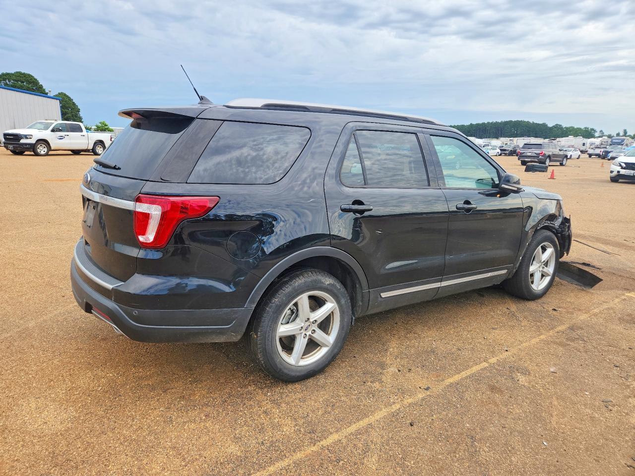 2018 FORD EXPLORER XLT — снимка 3