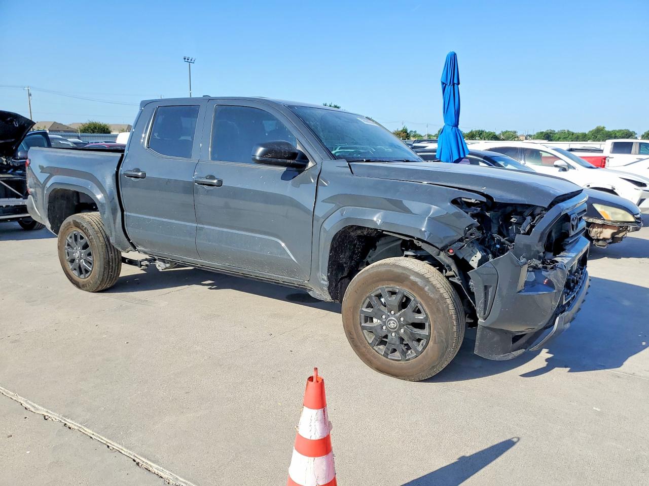 2026 TOYOTA TACOMA SR — снимка 4
