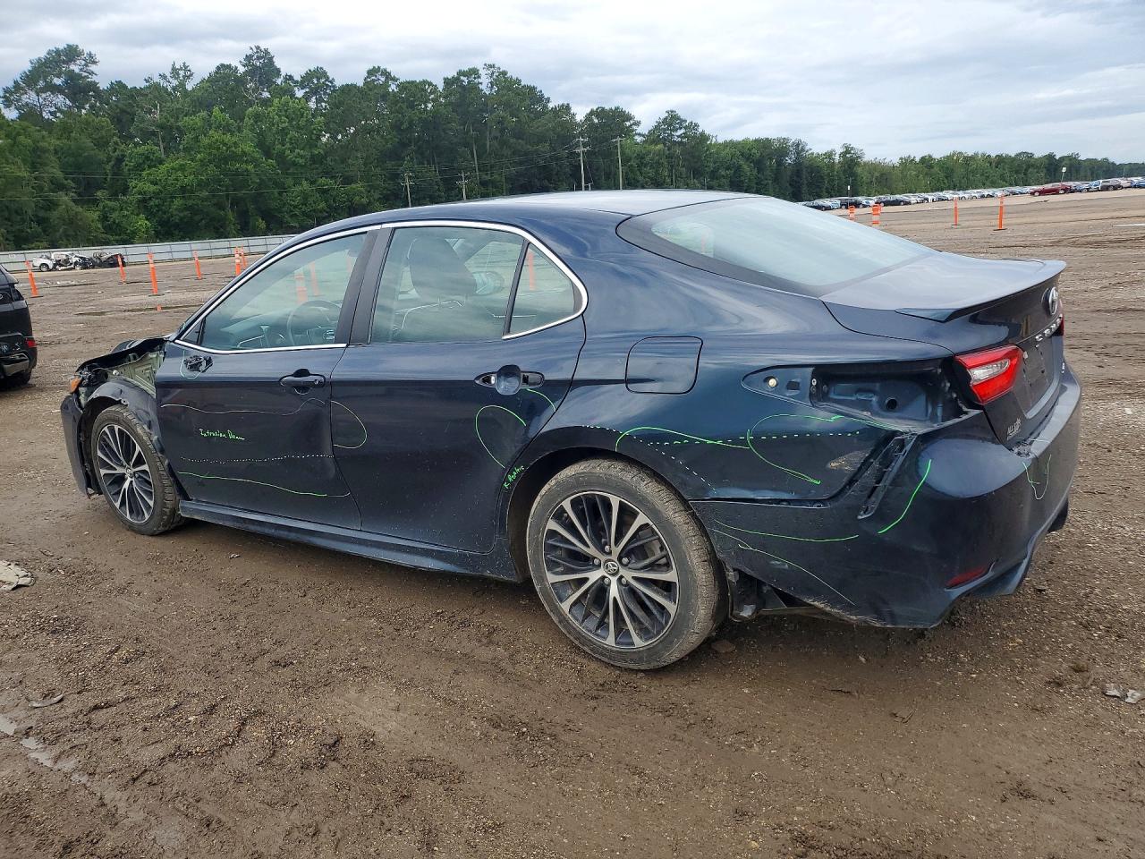 2018 TOYOTA CAMRY SE — снимка 2
