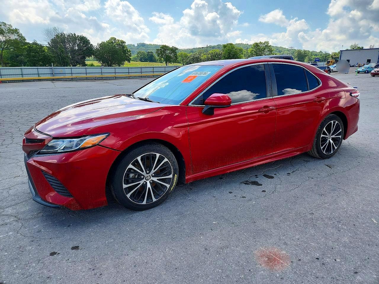 2020 TOYOTA CAMRY SE