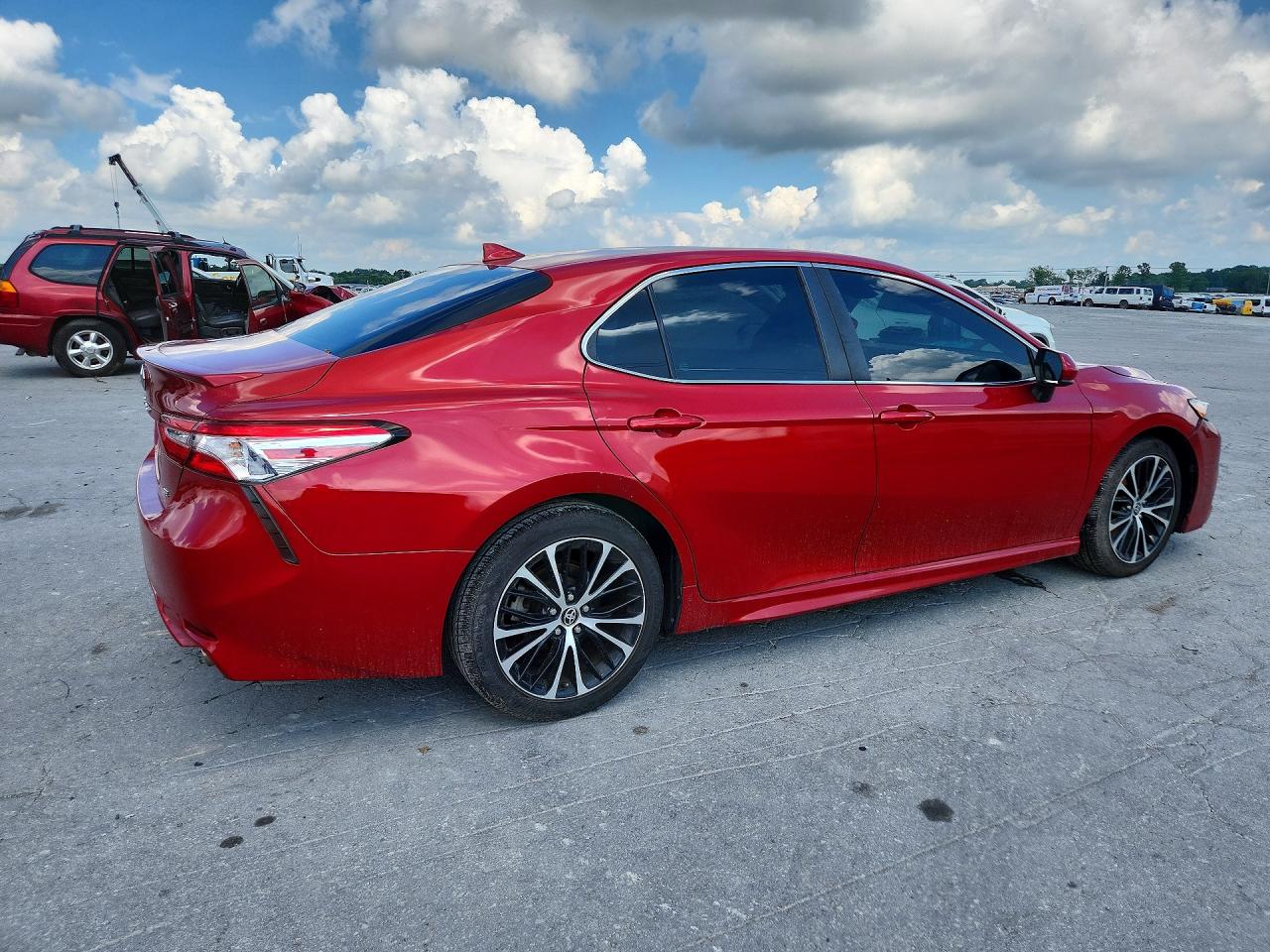 2020 TOYOTA CAMRY SE — снимка 3