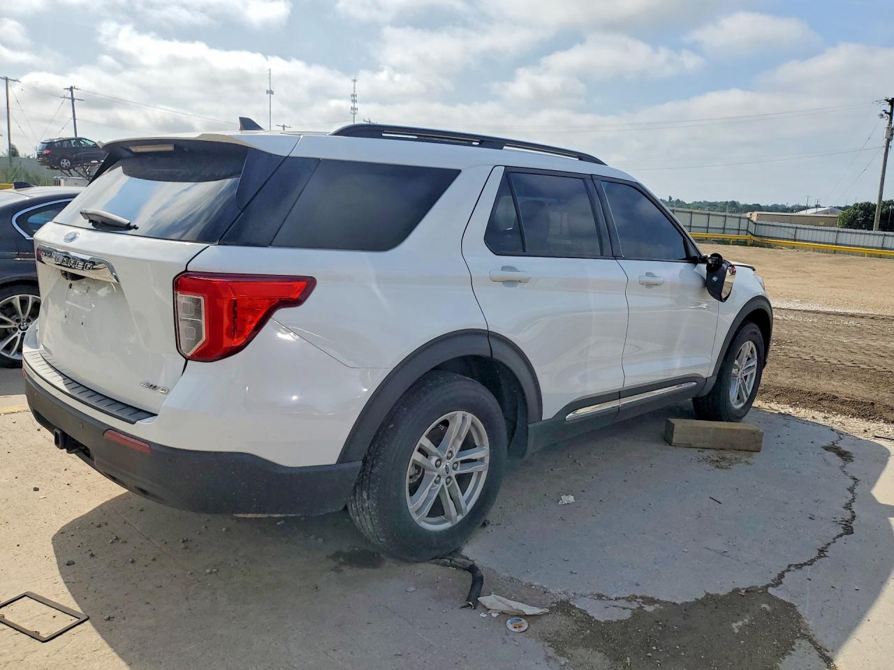 2022 FORD EXPLORER XLT — снимка 3